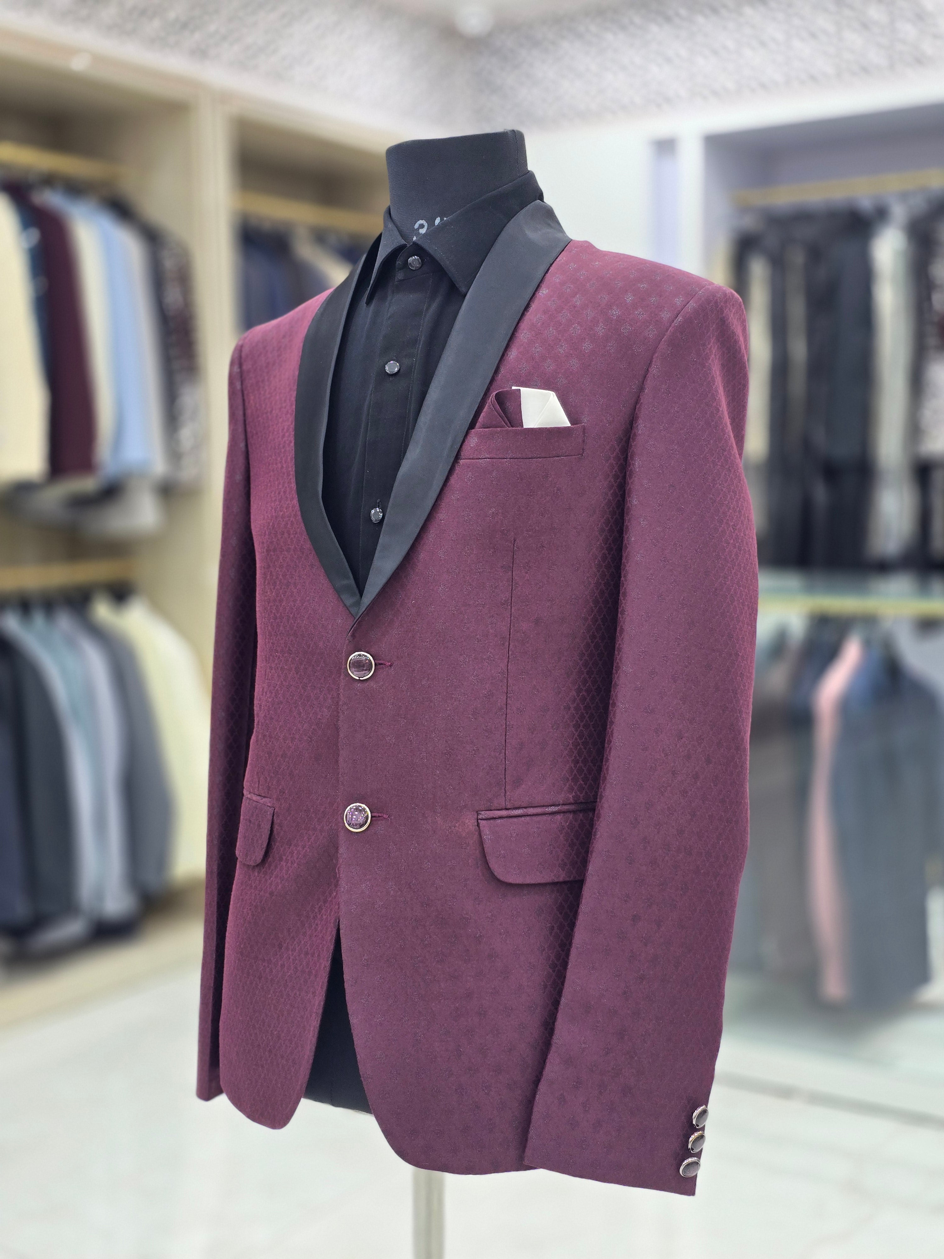 Cherry coloured self design Tuxedo blazer